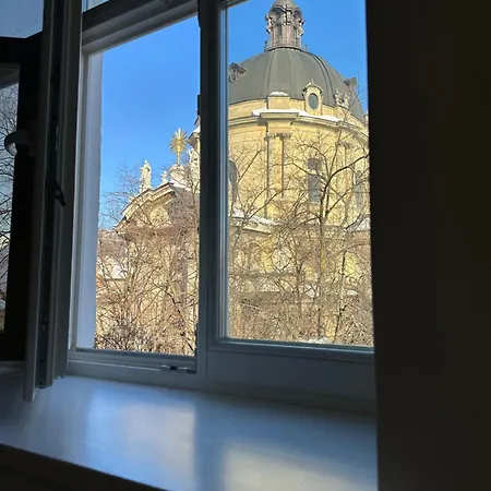 Lägenhet Vip 40 Lviv
